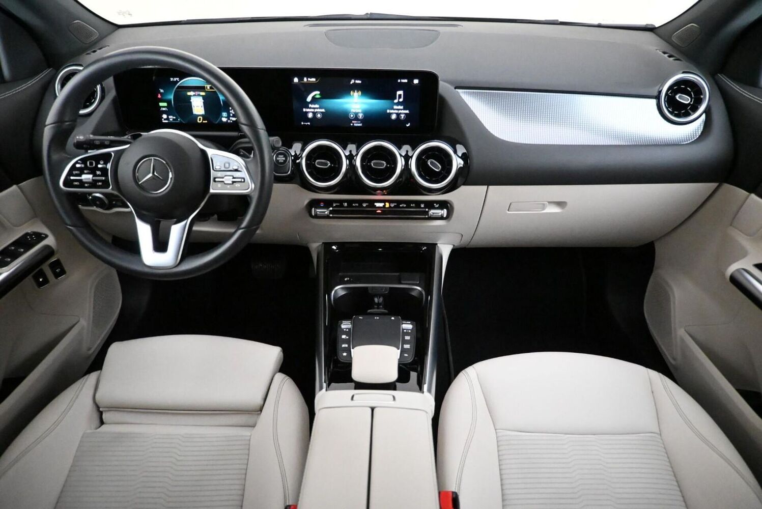 Mercedes-Benz GLA vaihtoauto