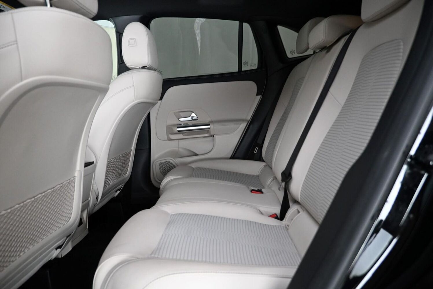 Mercedes-Benz GLA vaihtoauto