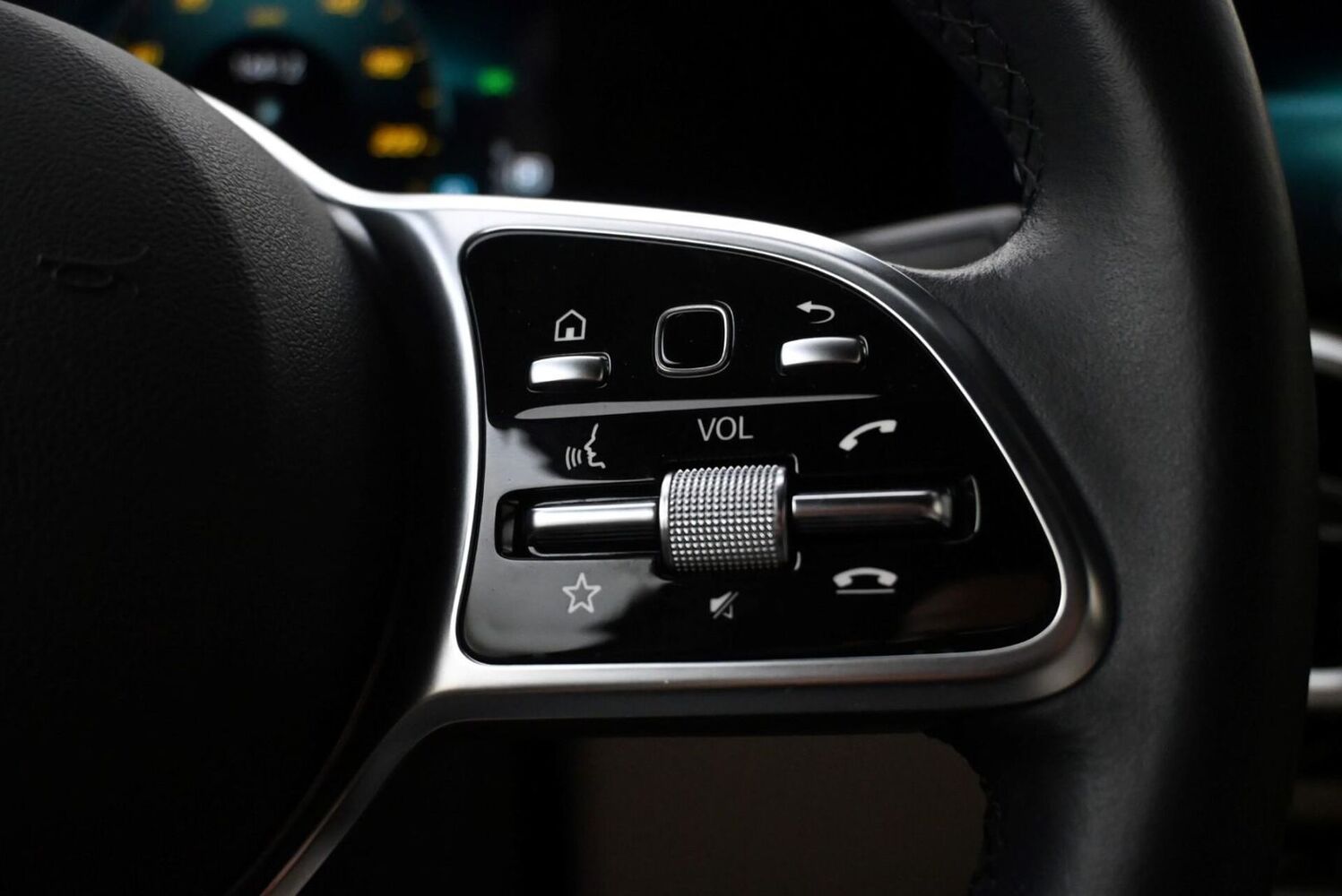 Mercedes-Benz GLA vaihtoauto