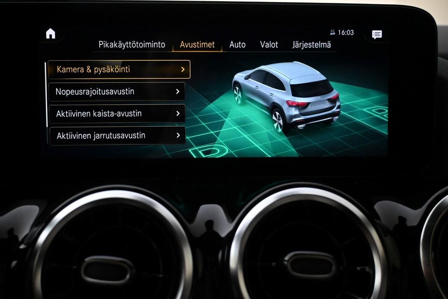 Mercedes-Benz GLA vaihtoauto