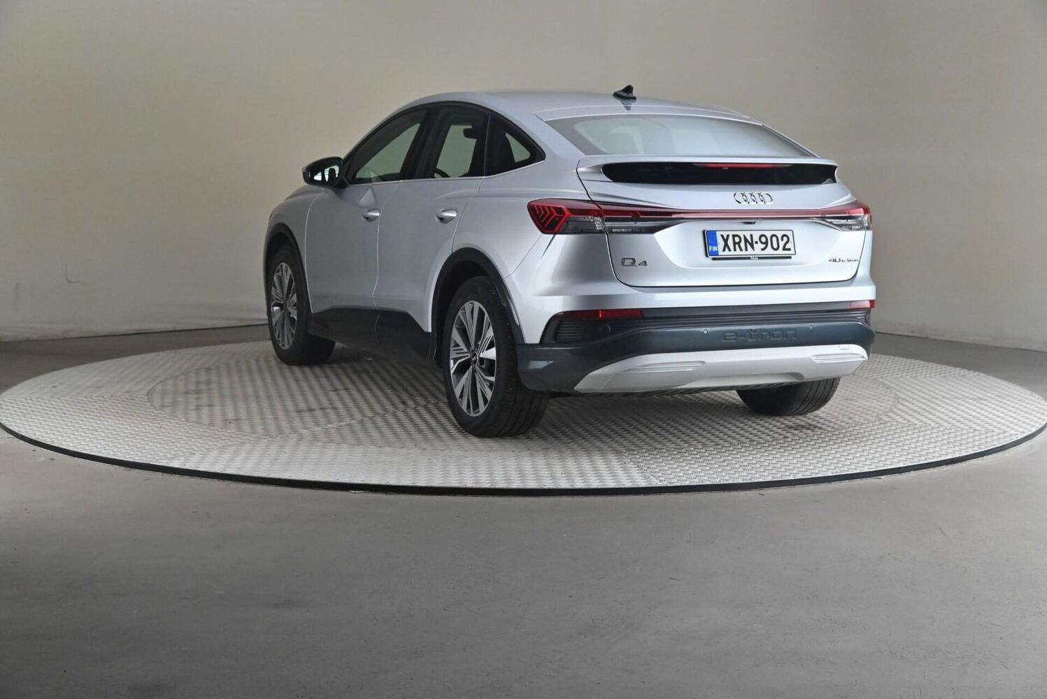 Audi Q4 e-tron vaihtoauto