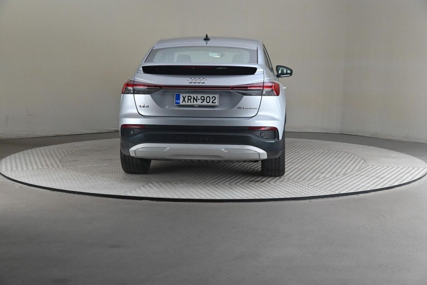 Audi Q4 e-tron vaihtoauto
