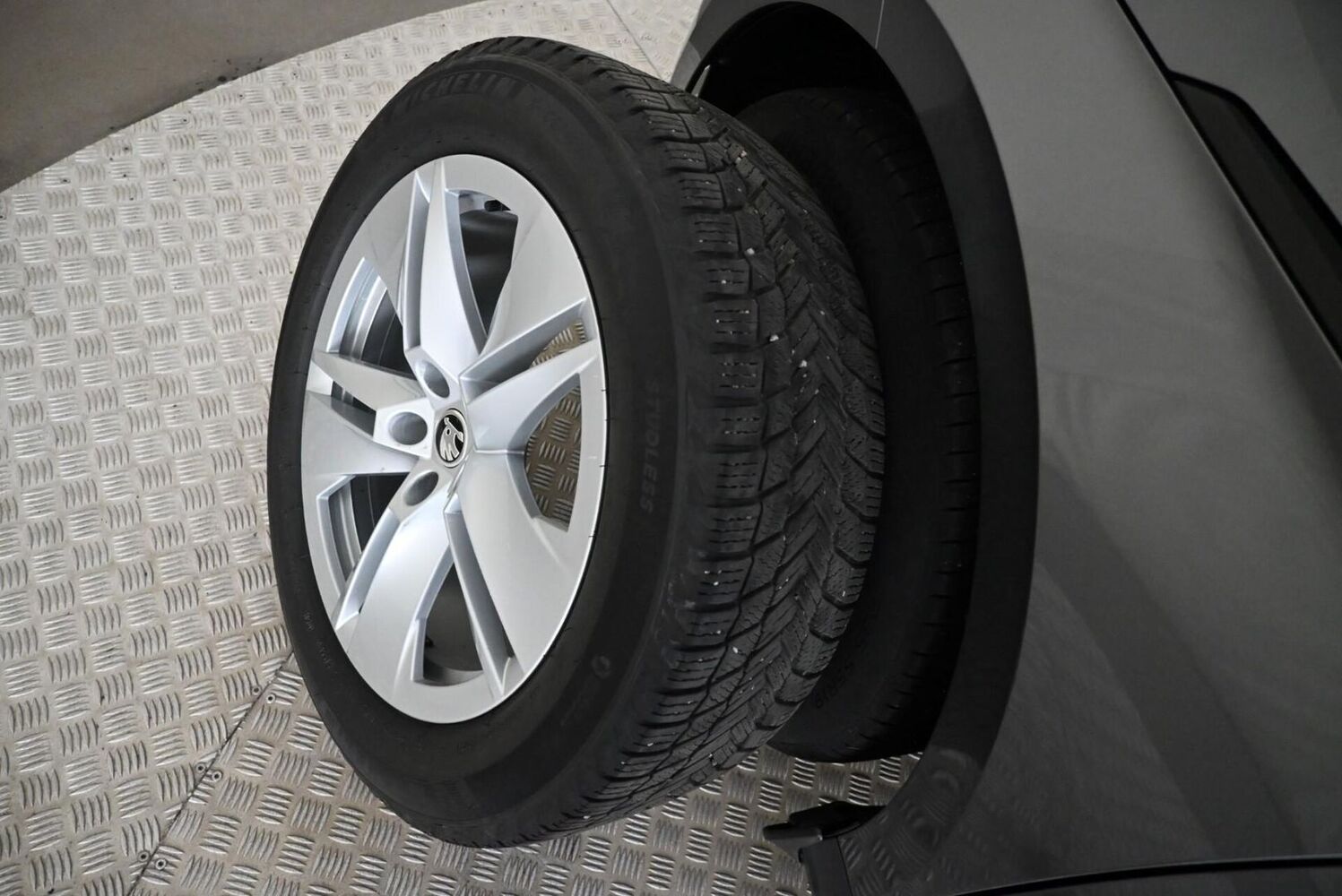 Skoda Enyaq vaihtoauto