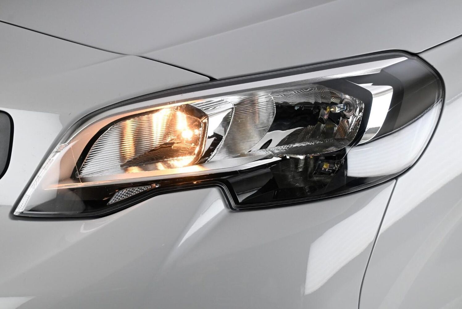 Peugeot Expert vaihtoauto