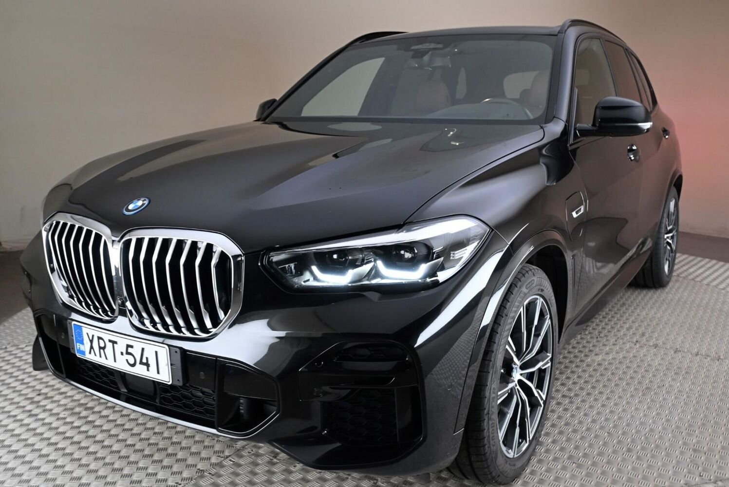 BMW X5 vaihtoauto