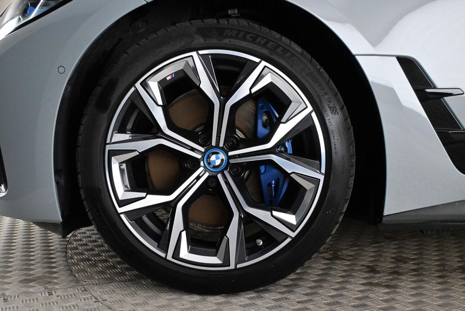 BMW i4 M50 vaihtoauto
