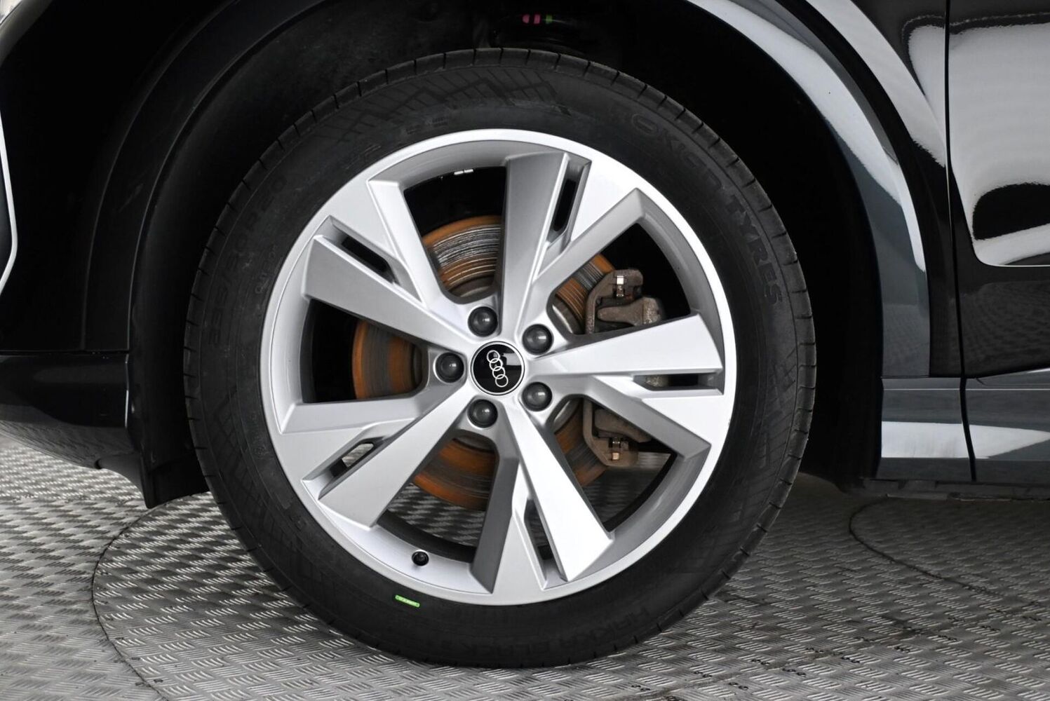 Audi Q4 e-tron vaihtoauto