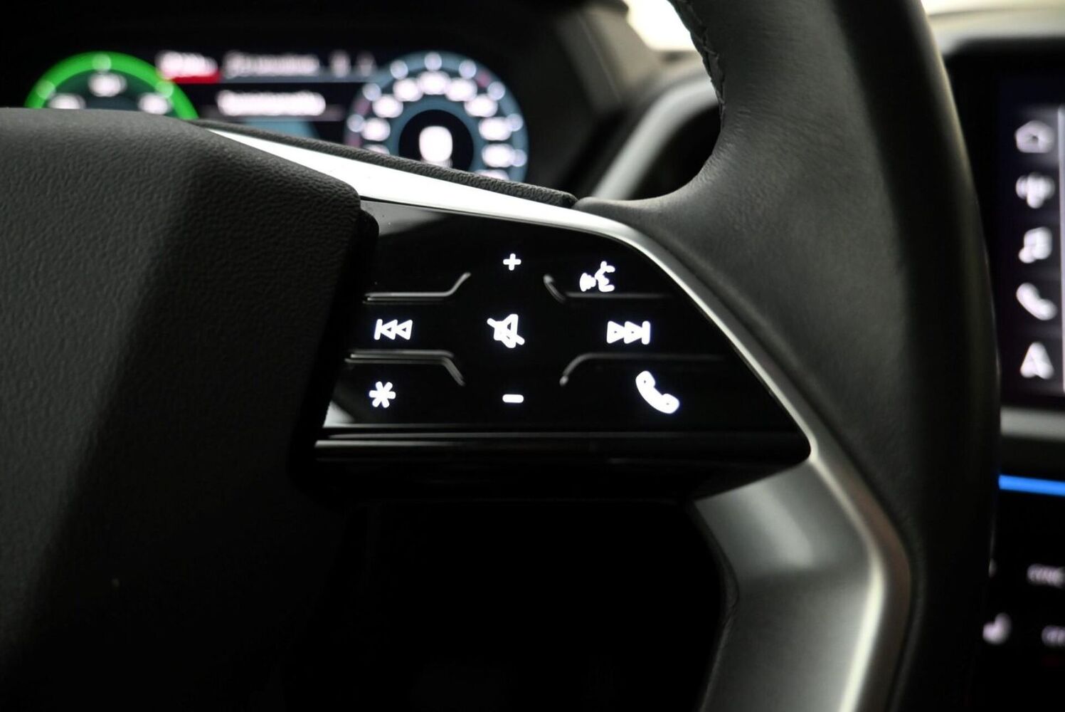 Audi Q4 e-tron vaihtoauto