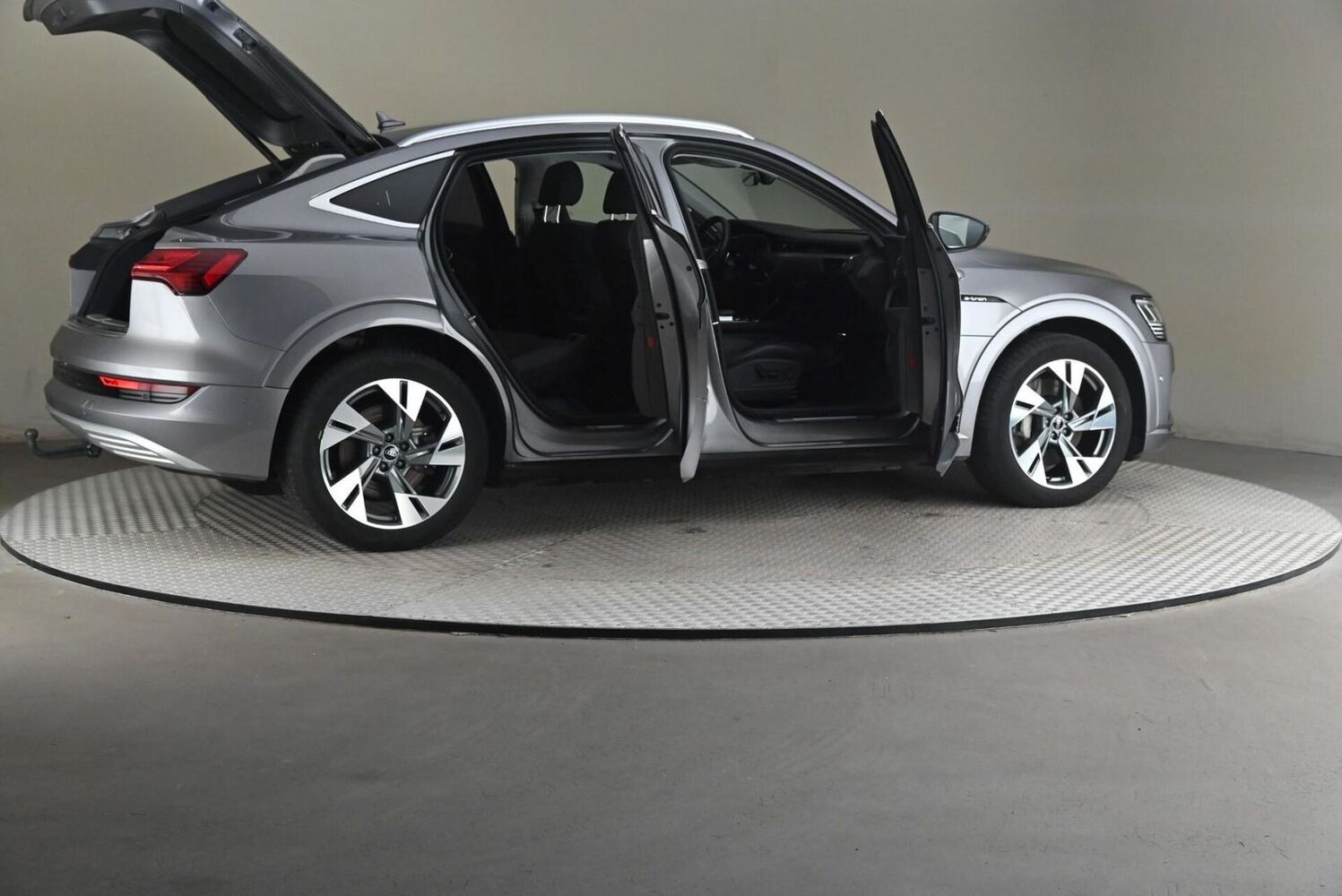 Audi e-tron vaihtoauto