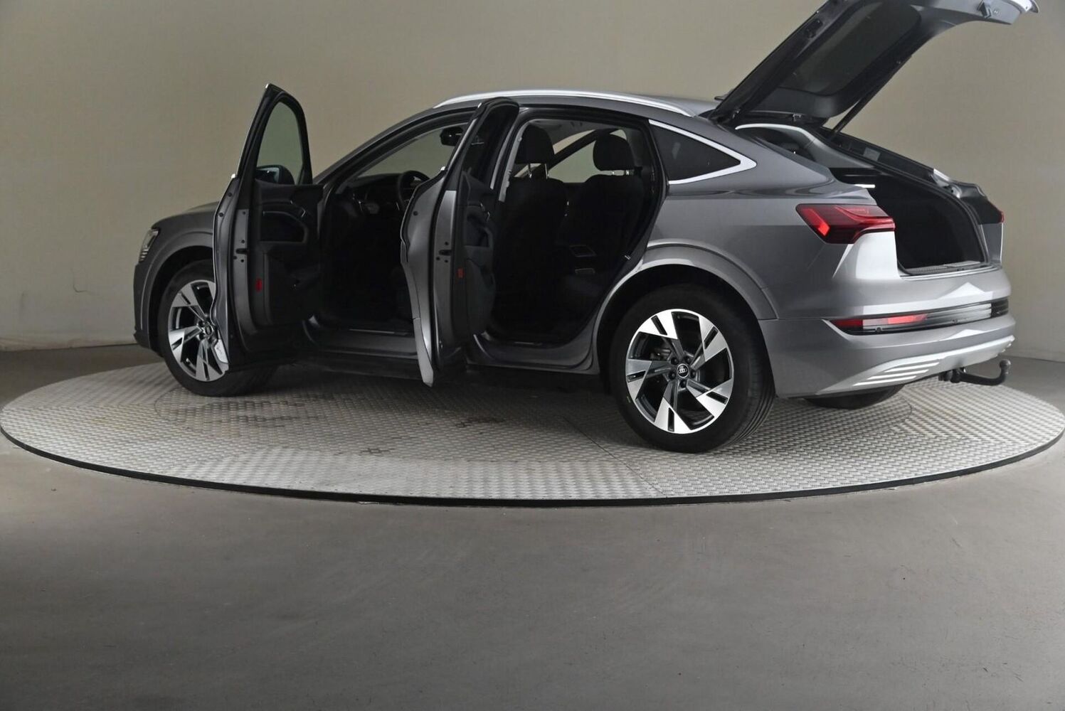 Audi e-tron vaihtoauto