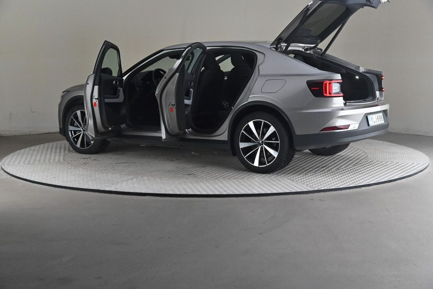 Polestar 2 vaihtoauto