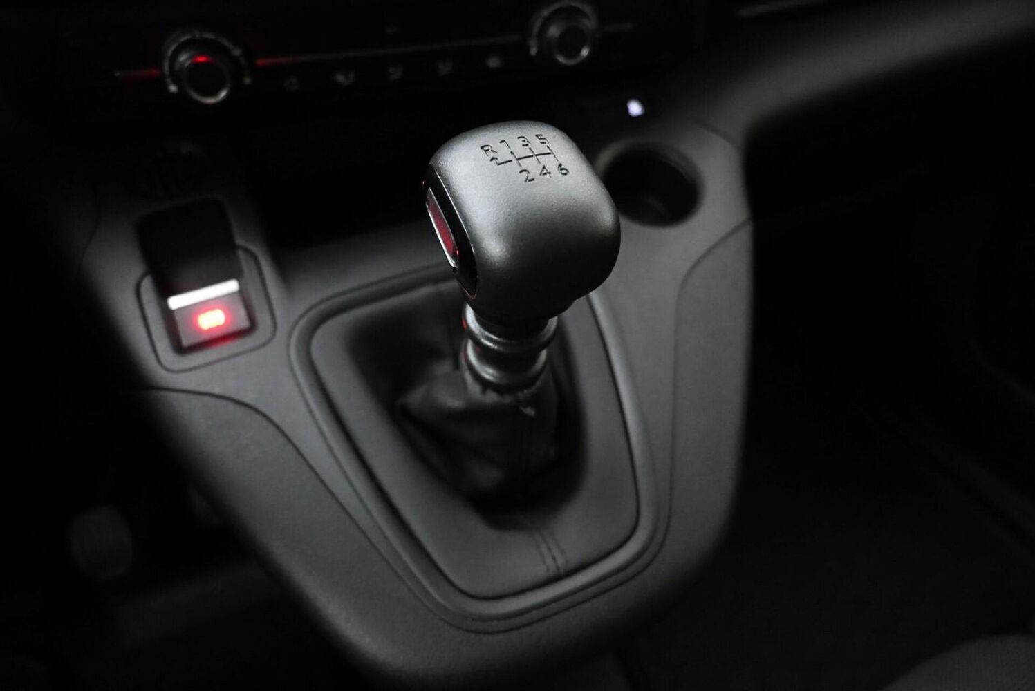 Peugeot Partner vaihtoauto