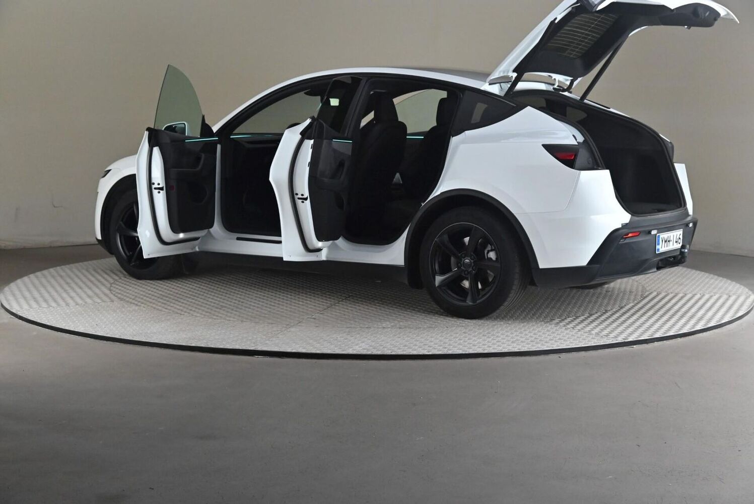 Tesla Model Y vaihtoauto