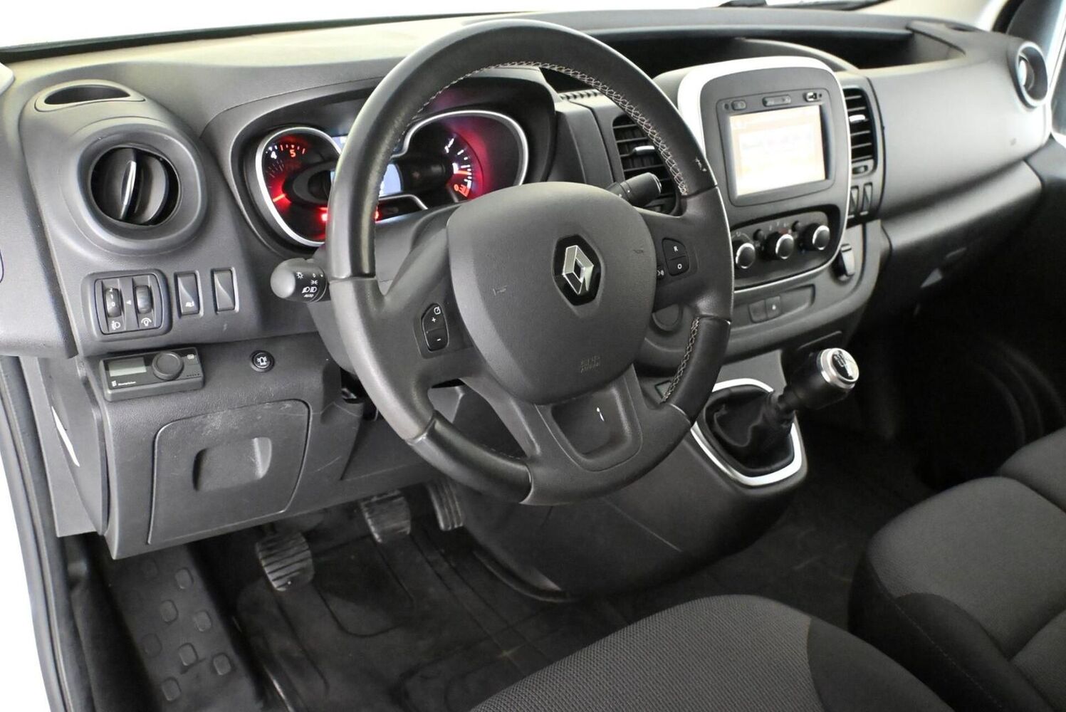 Renault Trafic vaihtoauto