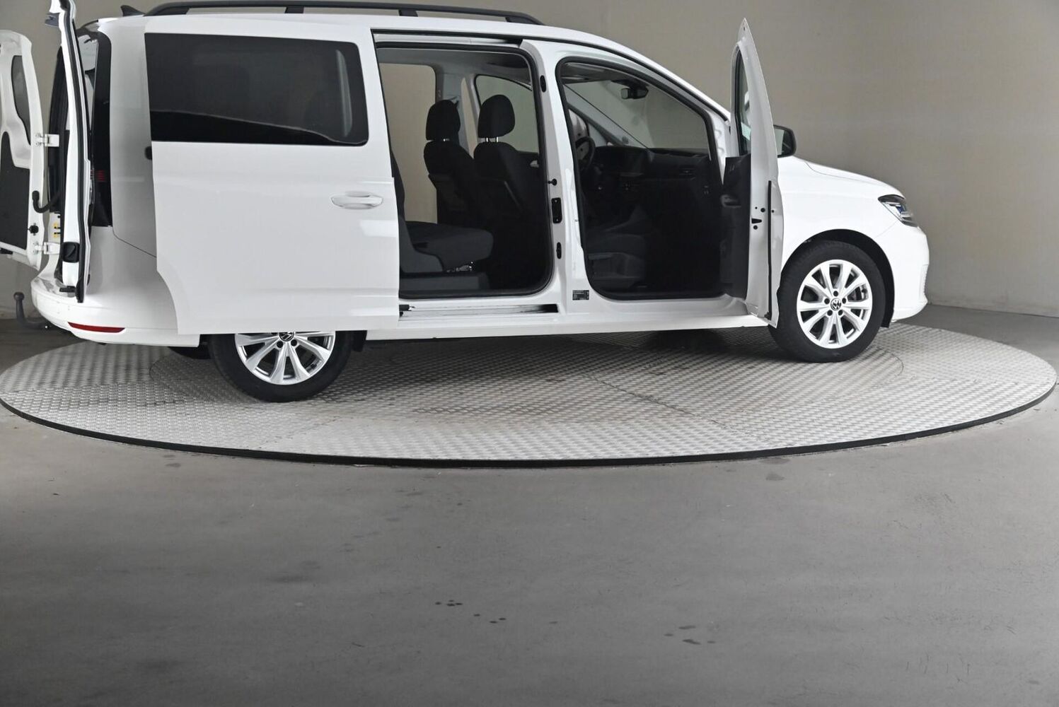 Volkswagen Caddy Maxi vaihtoauto