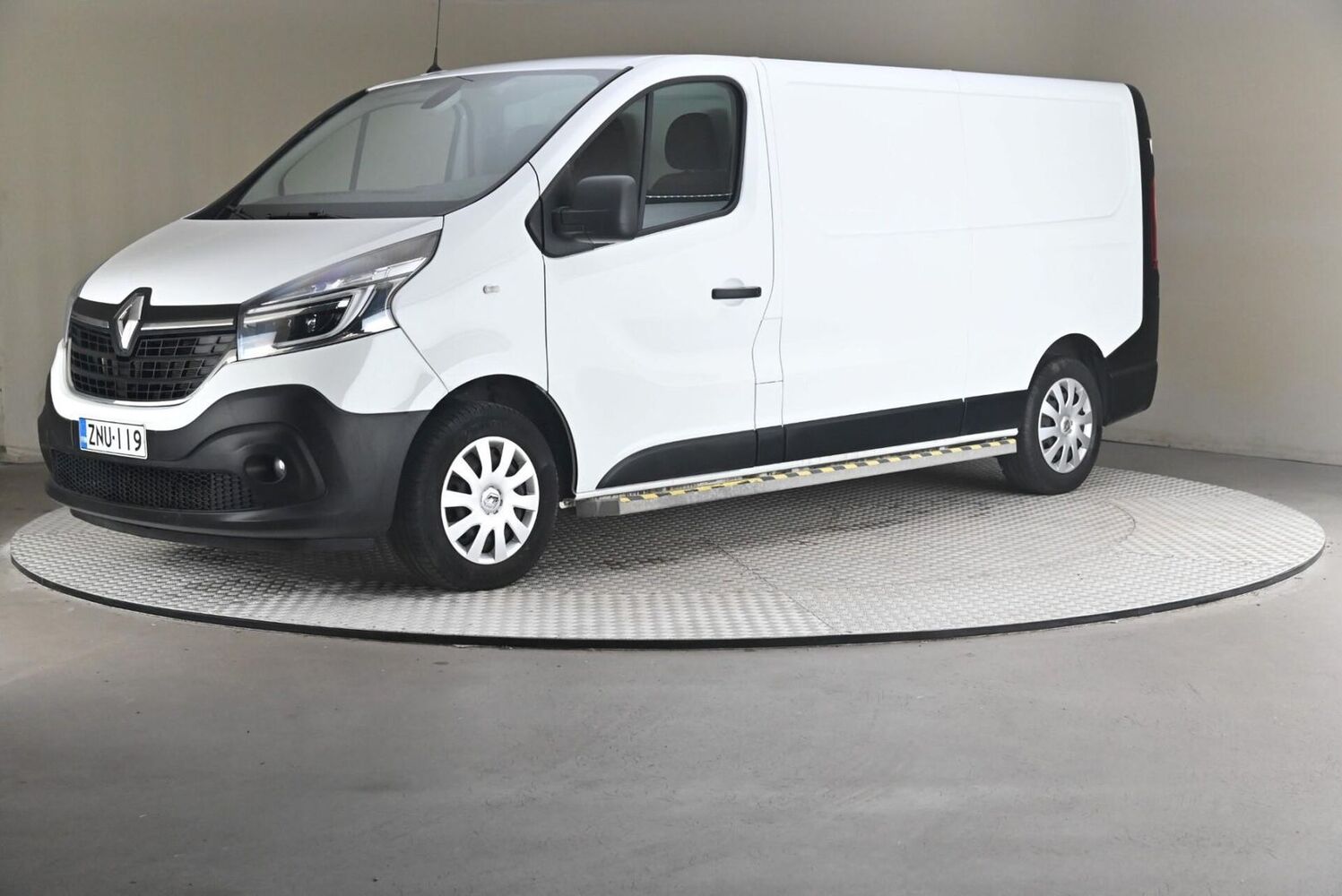 Renault Trafic vaihtoauto