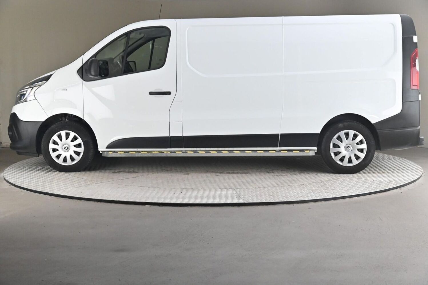 Renault Trafic vaihtoauto