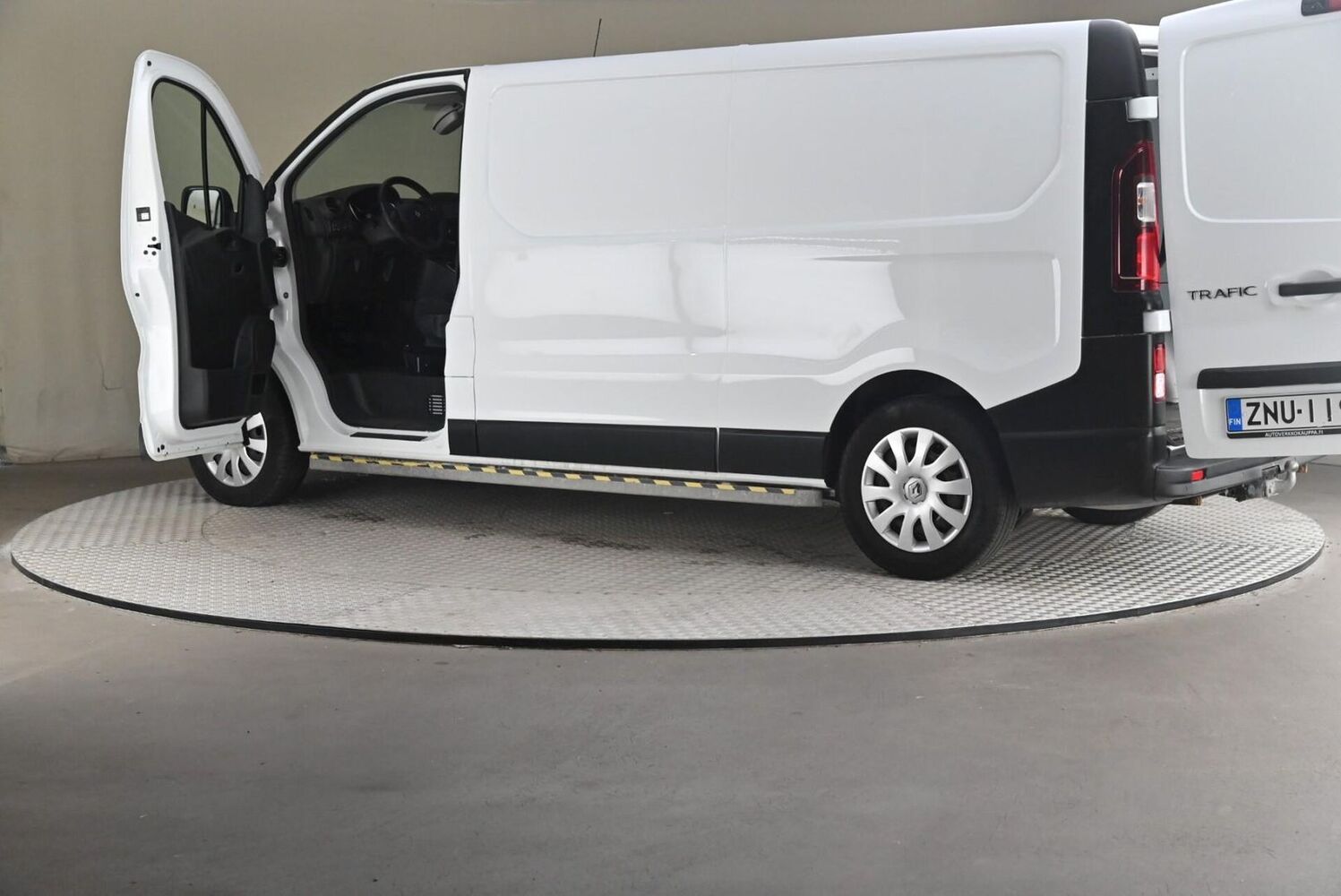 Renault Trafic vaihtoauto