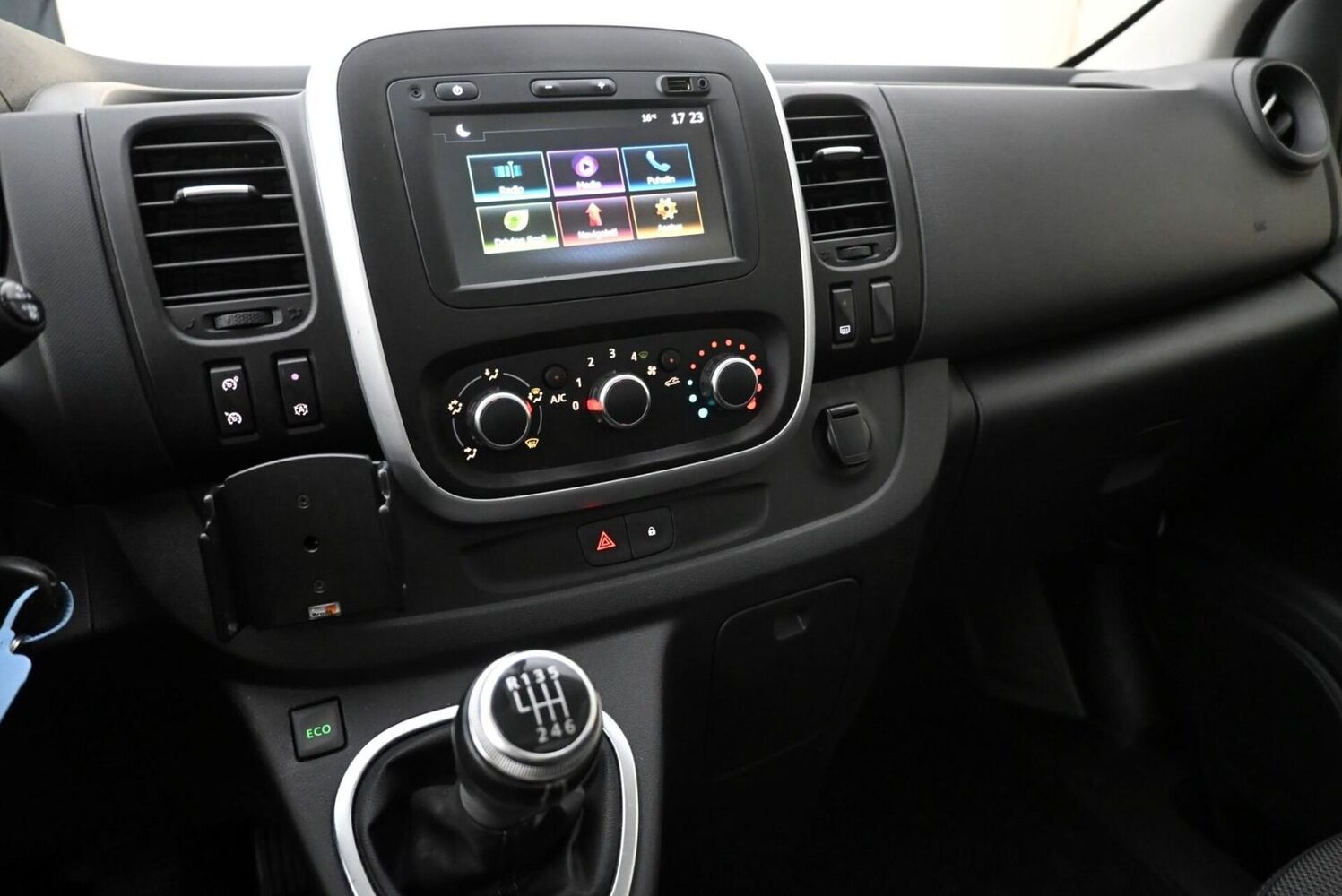 Renault Trafic vaihtoauto