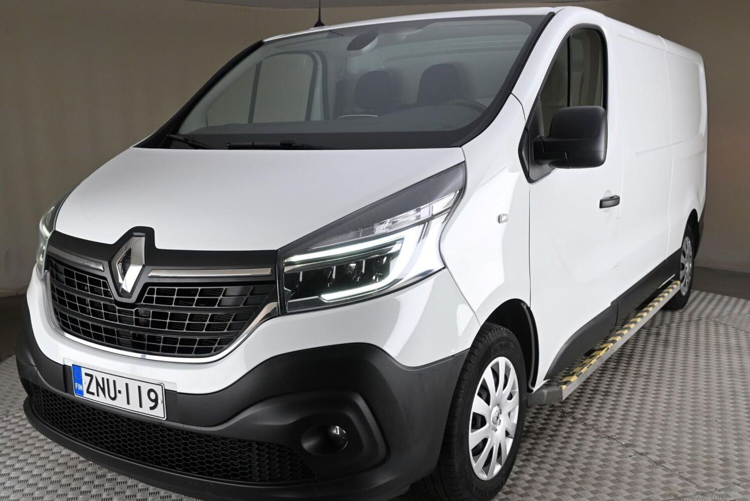 Renault Trafic vaihtoauto