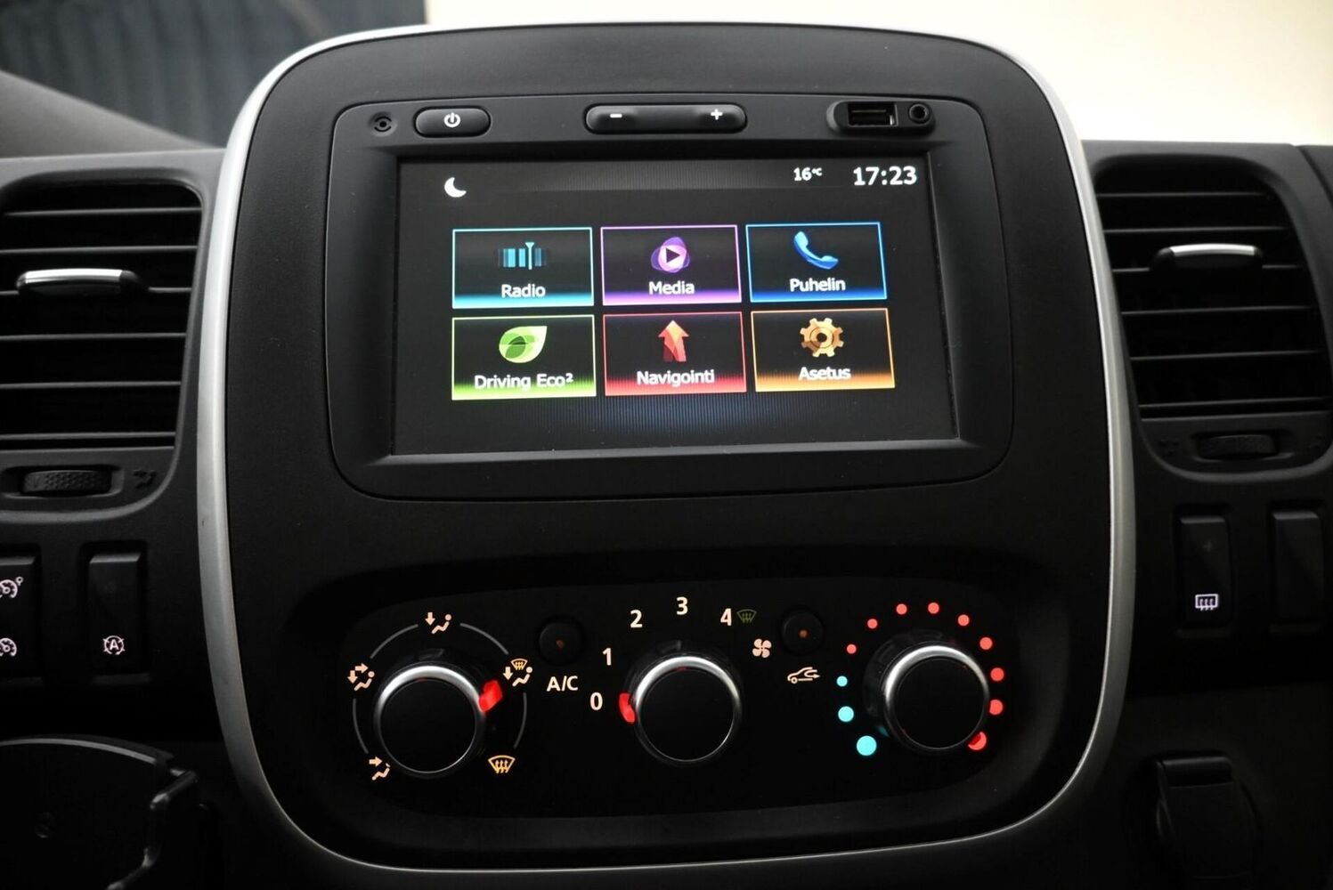 Renault Trafic vaihtoauto