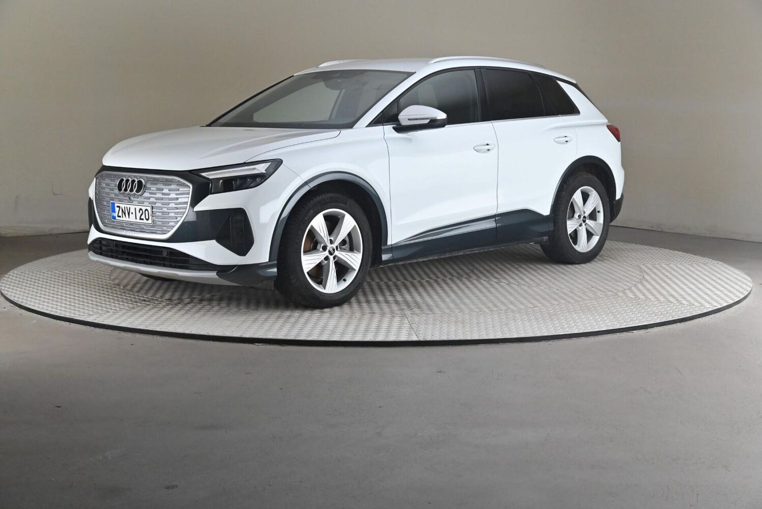 Audi Q4 e-tron vaihtoauto