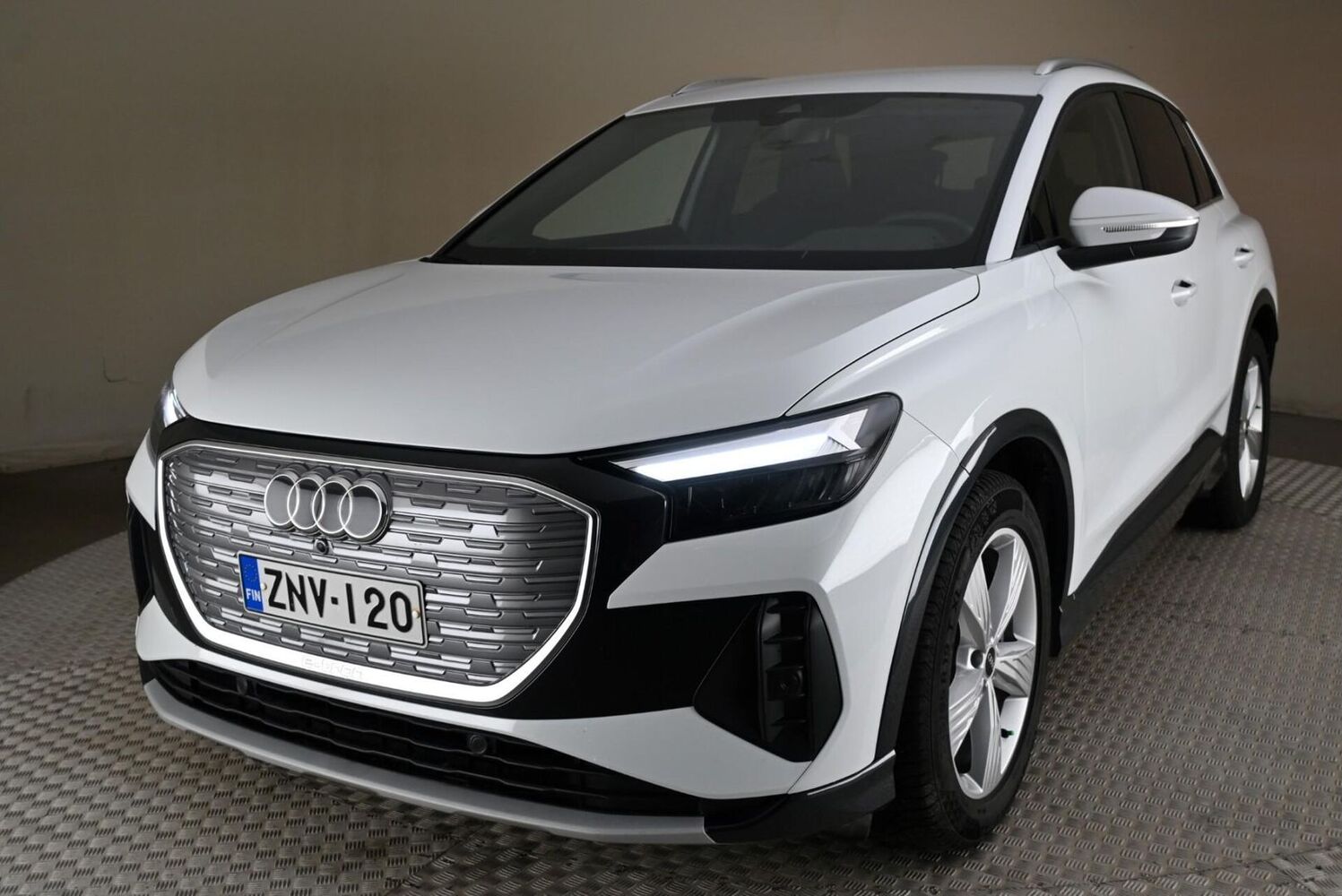 Audi Q4 e-tron vaihtoauto