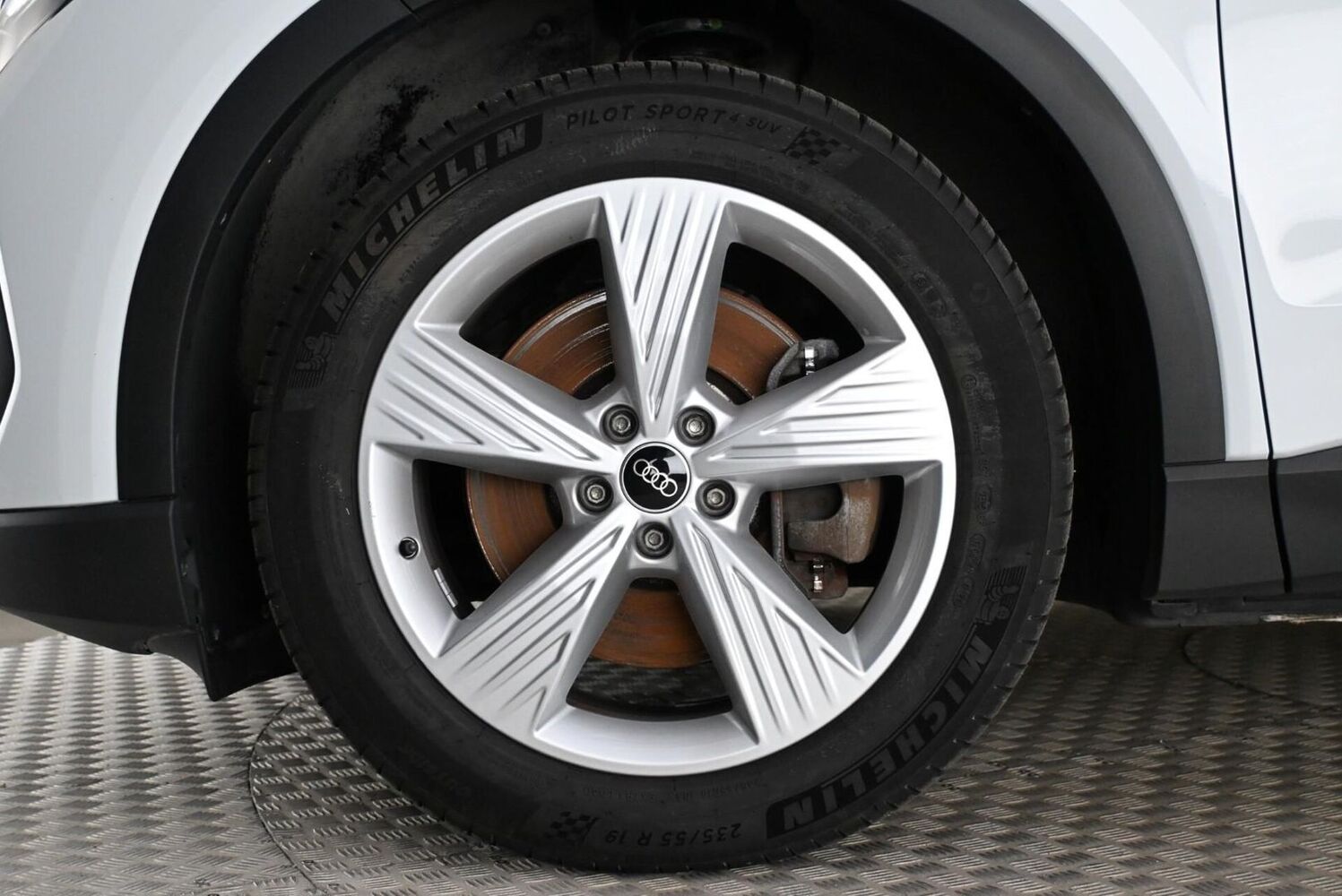 Audi Q4 e-tron vaihtoauto
