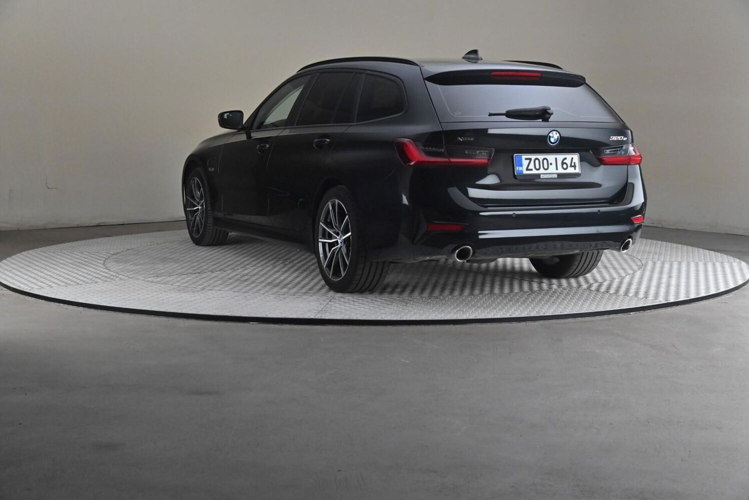 BMW 320 vaihtoauto