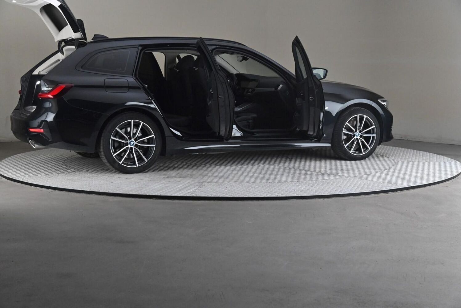 BMW 320 vaihtoauto