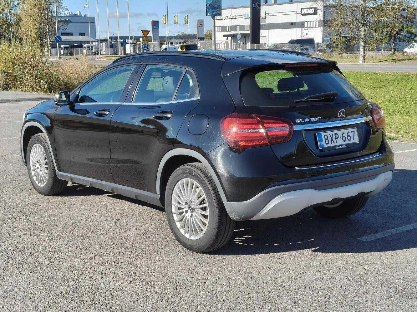 Mercedes-Benz GLA vaihtoauto
