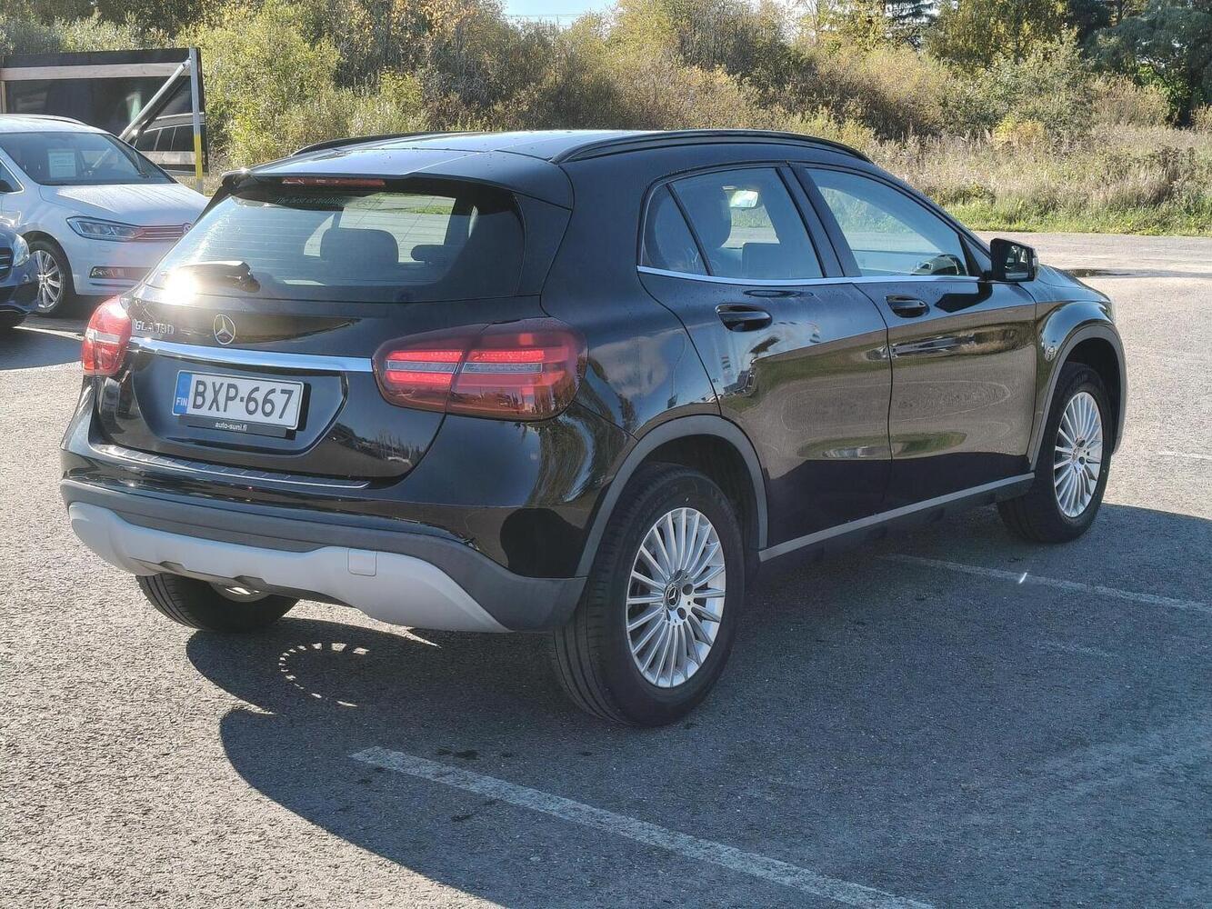 Mercedes-Benz GLA vaihtoauto