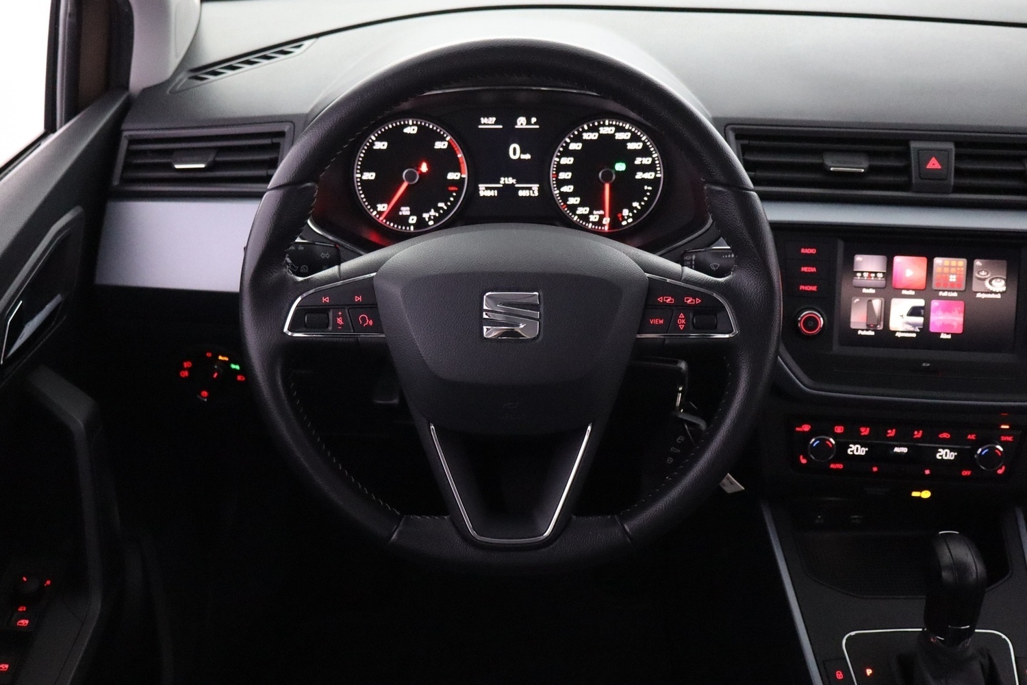 SEAT Arona vaihtoauto