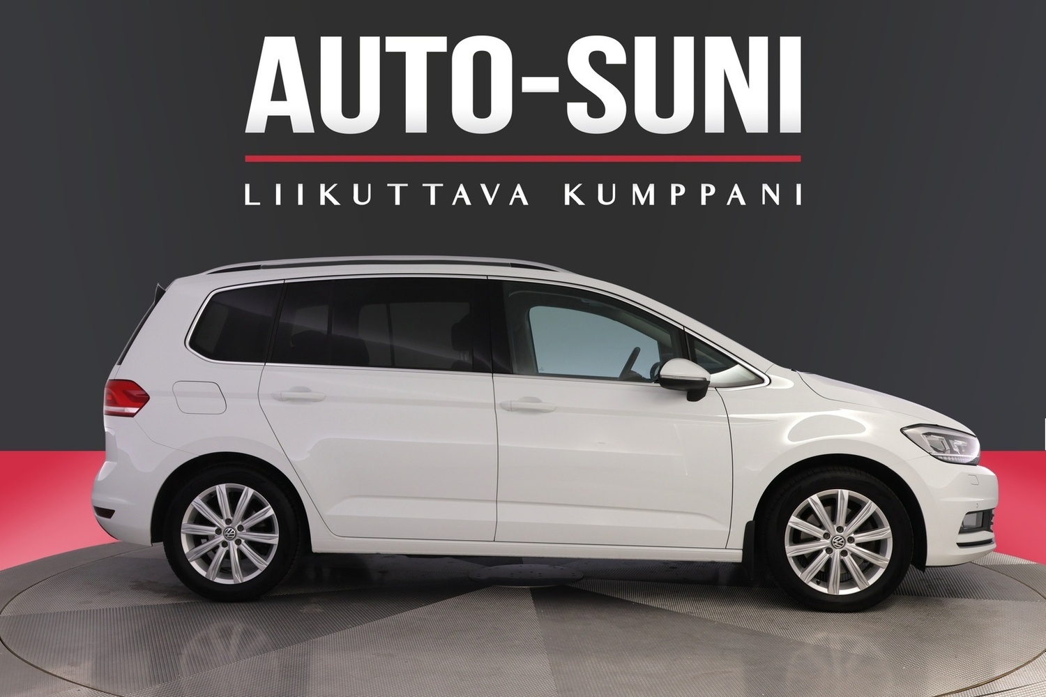 Volkswagen Touran vaihtoauto