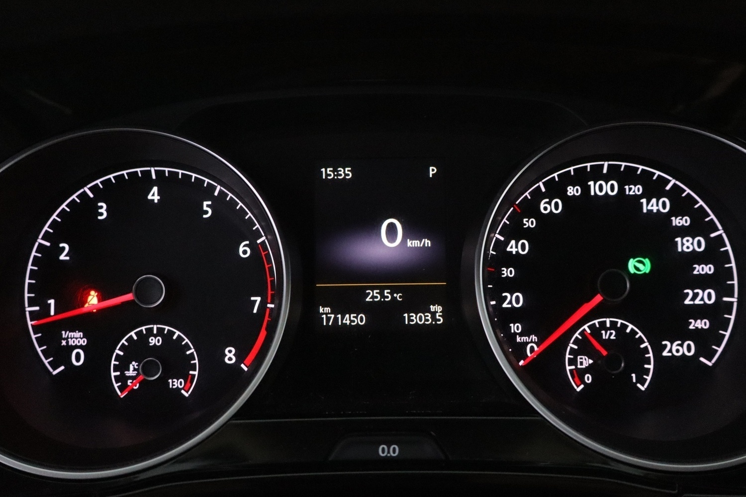 Volkswagen Touran vaihtoauto