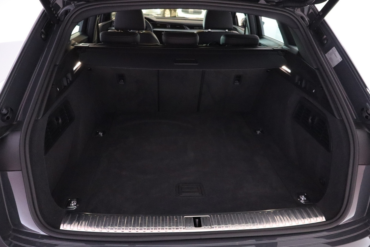 Audi Q8 e-tron vaihtoauto