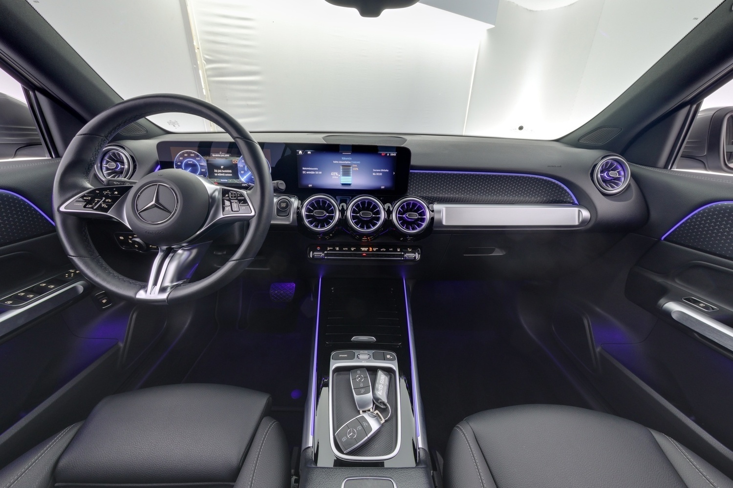 Mercedes-Benz EQB vaihtoauto