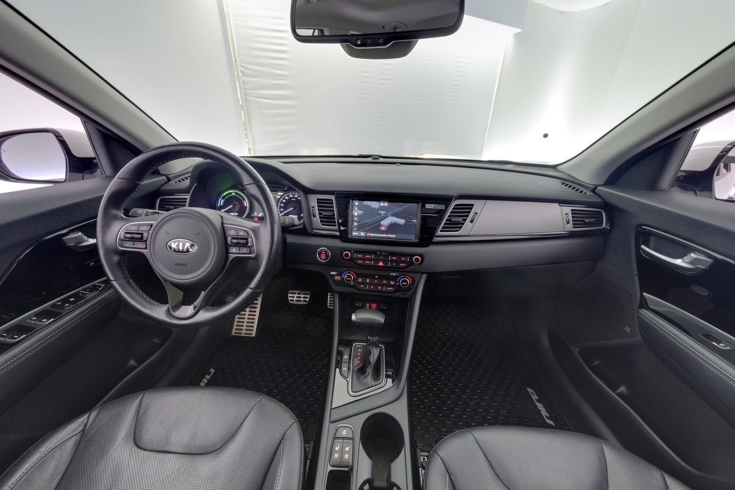 Kia Niro plug-in vaihtoauto