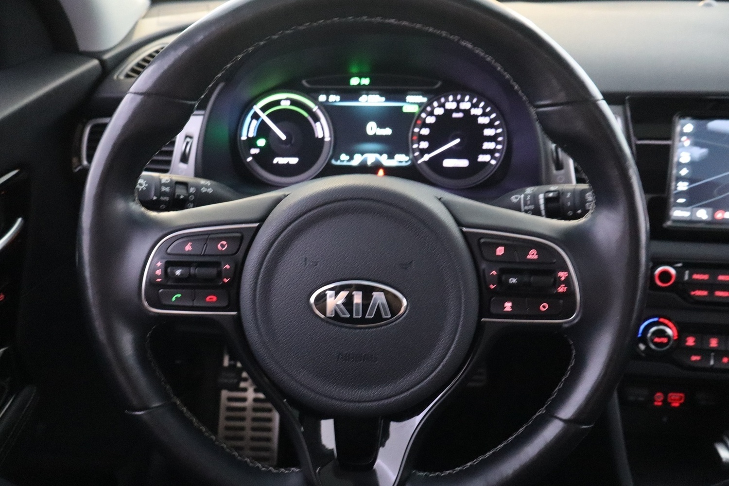Kia Niro plug-in vaihtoauto