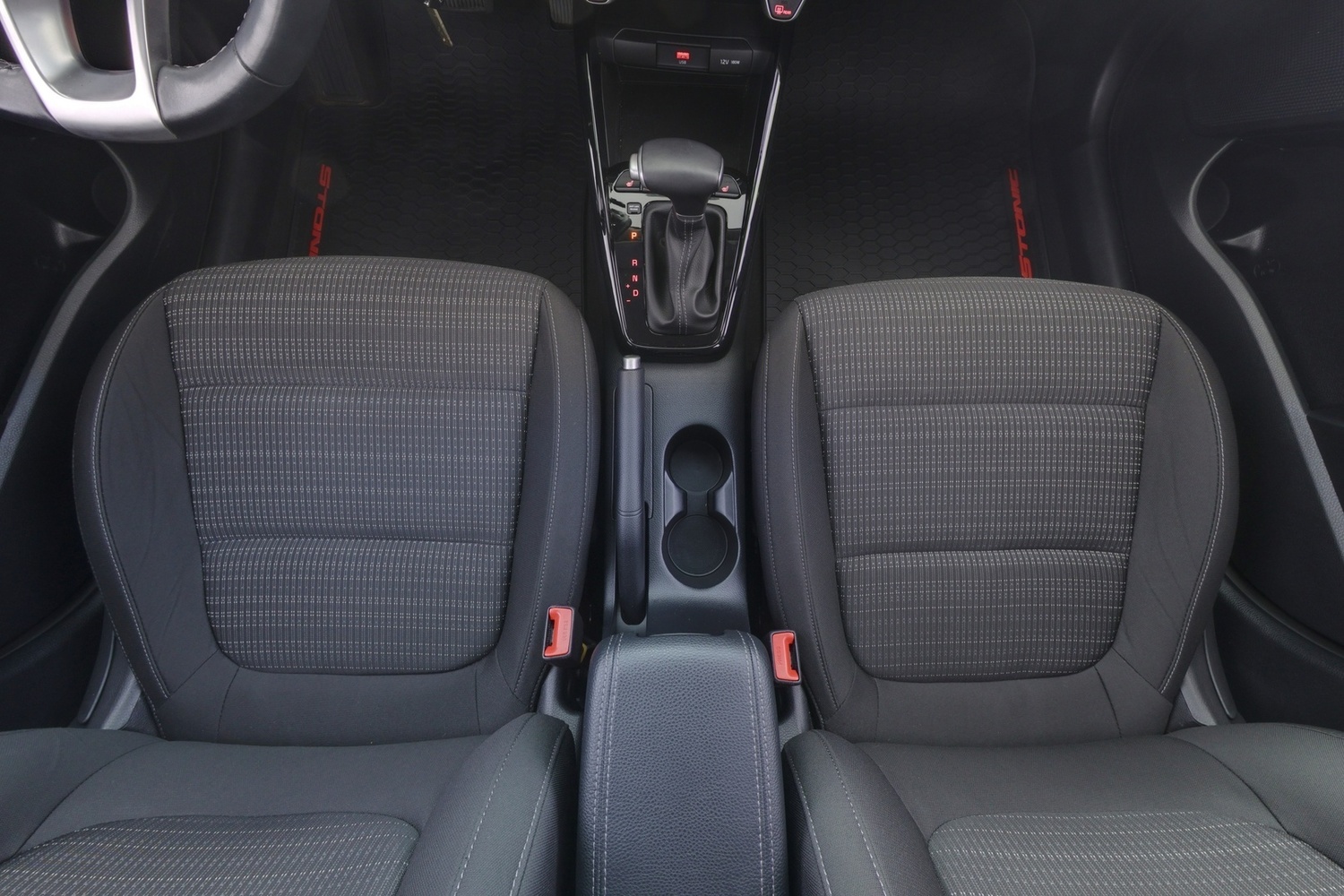 Kia Stonic vaihtoauto