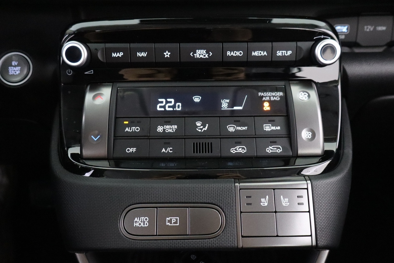 Hyundai INSTER vaihtoauto