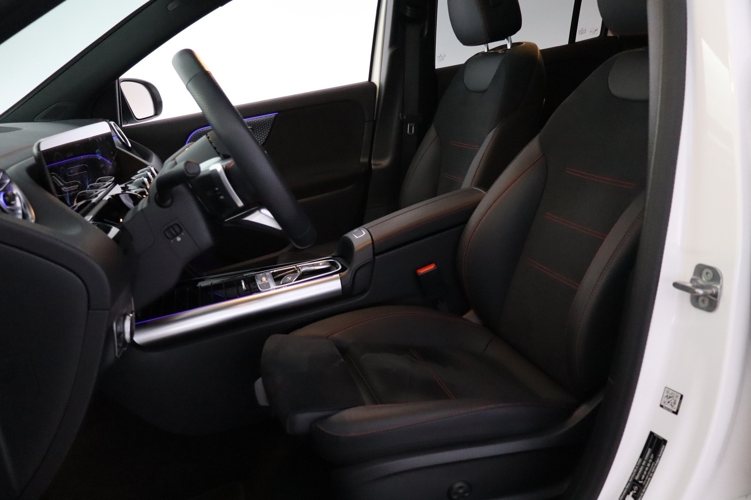 Mercedes-Benz EQA vaihtoauto