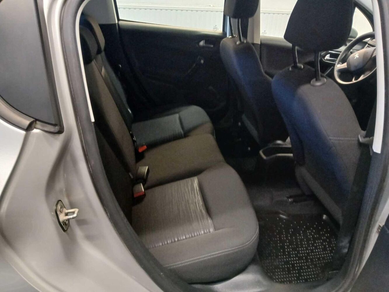 Peugeot 208 vaihtoauto