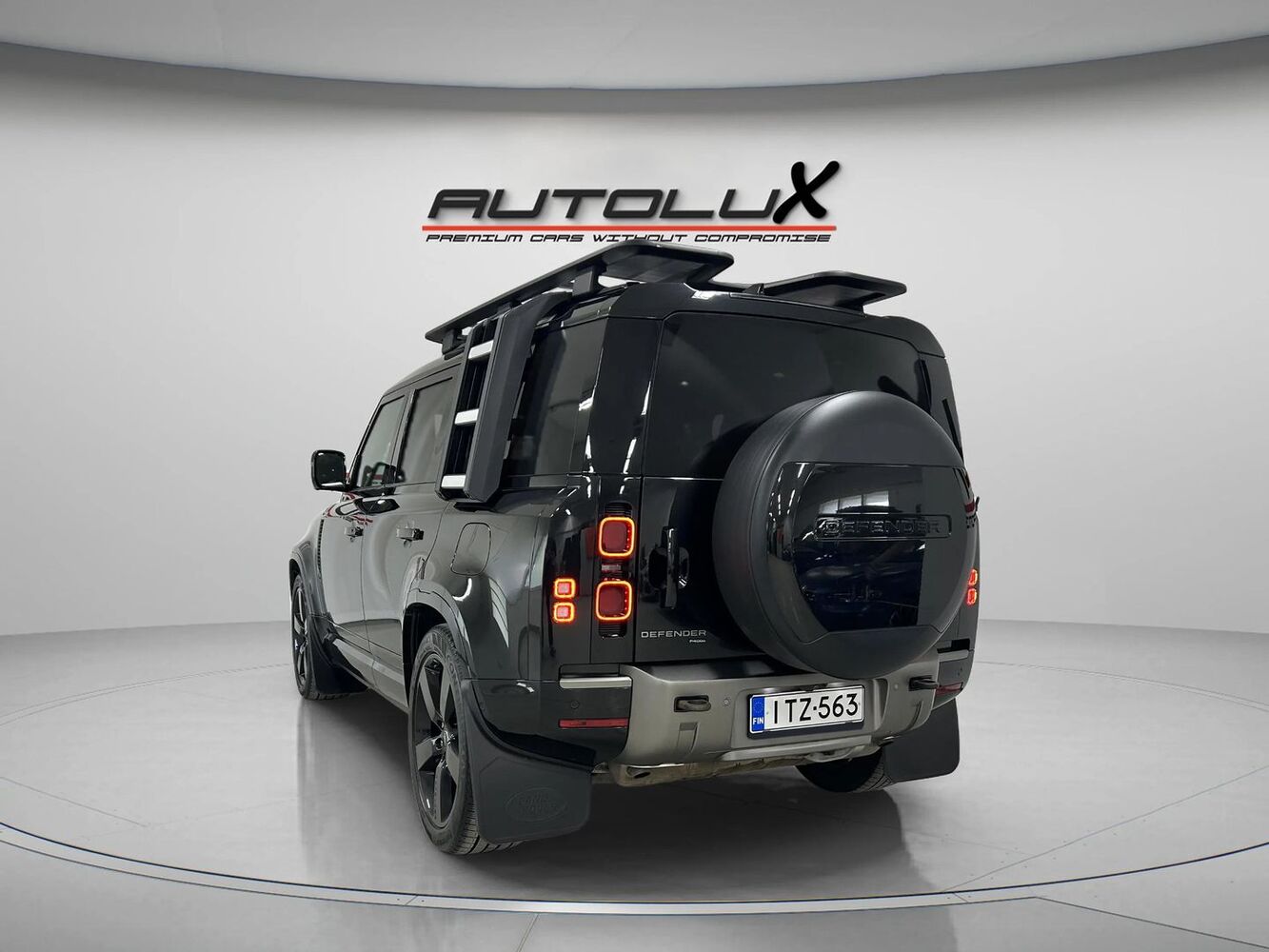 Land Rover Defender vaihtoauto