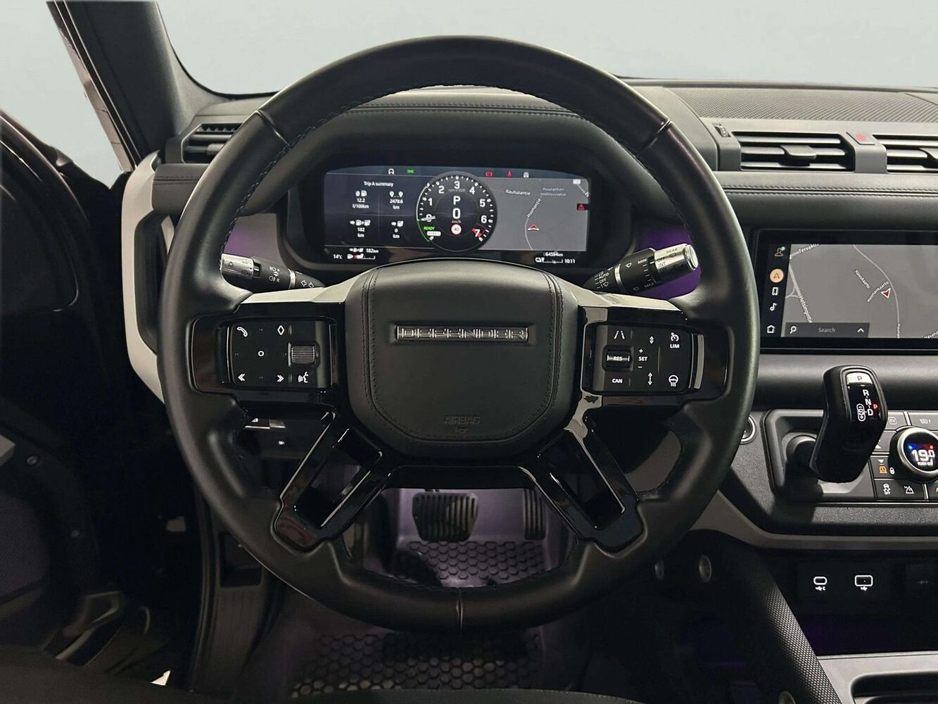 Land Rover Defender vaihtoauto