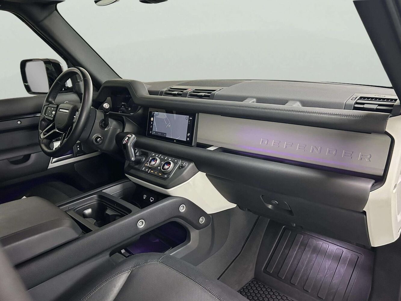 Land Rover Defender vaihtoauto