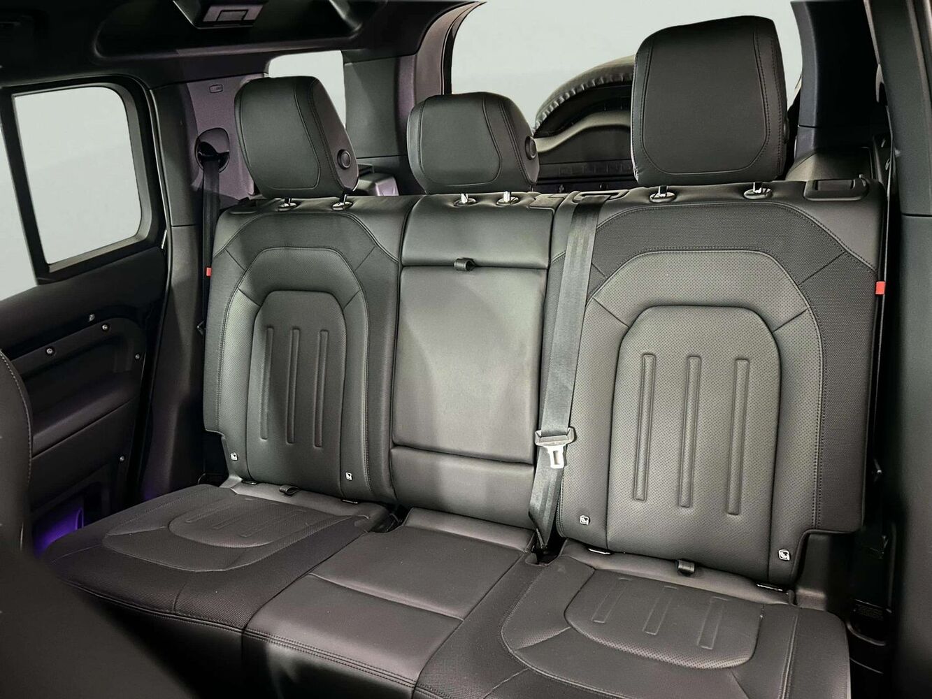 Land Rover Defender vaihtoauto