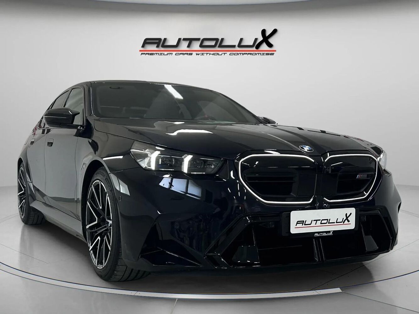 BMW M5 vaihtoauto