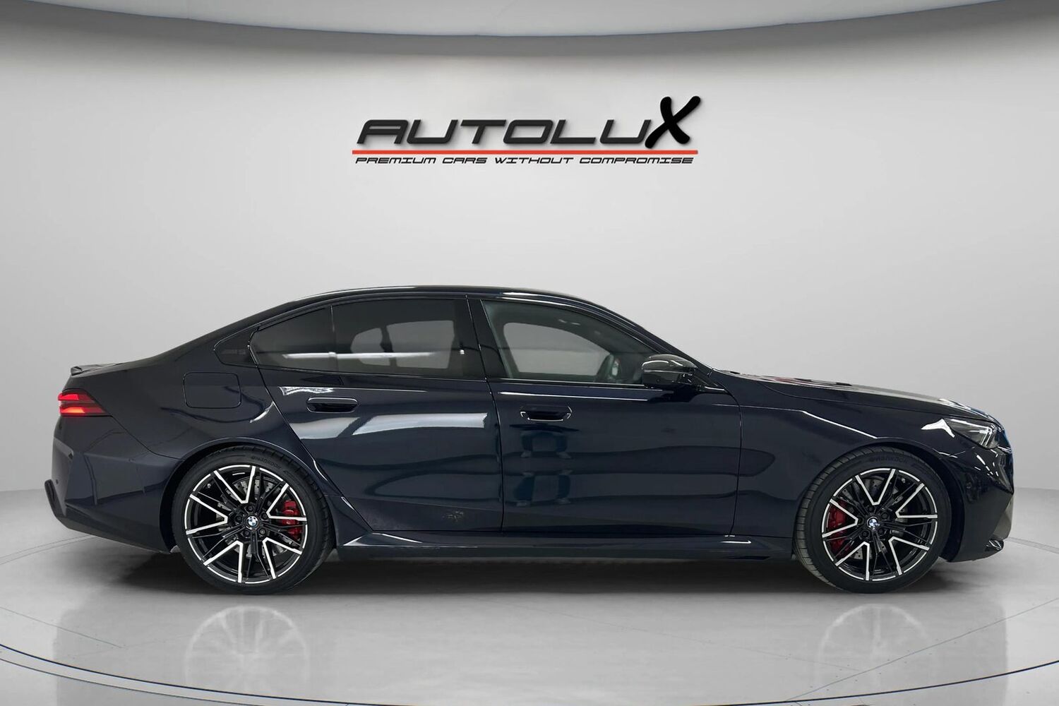 BMW M5 vaihtoauto
