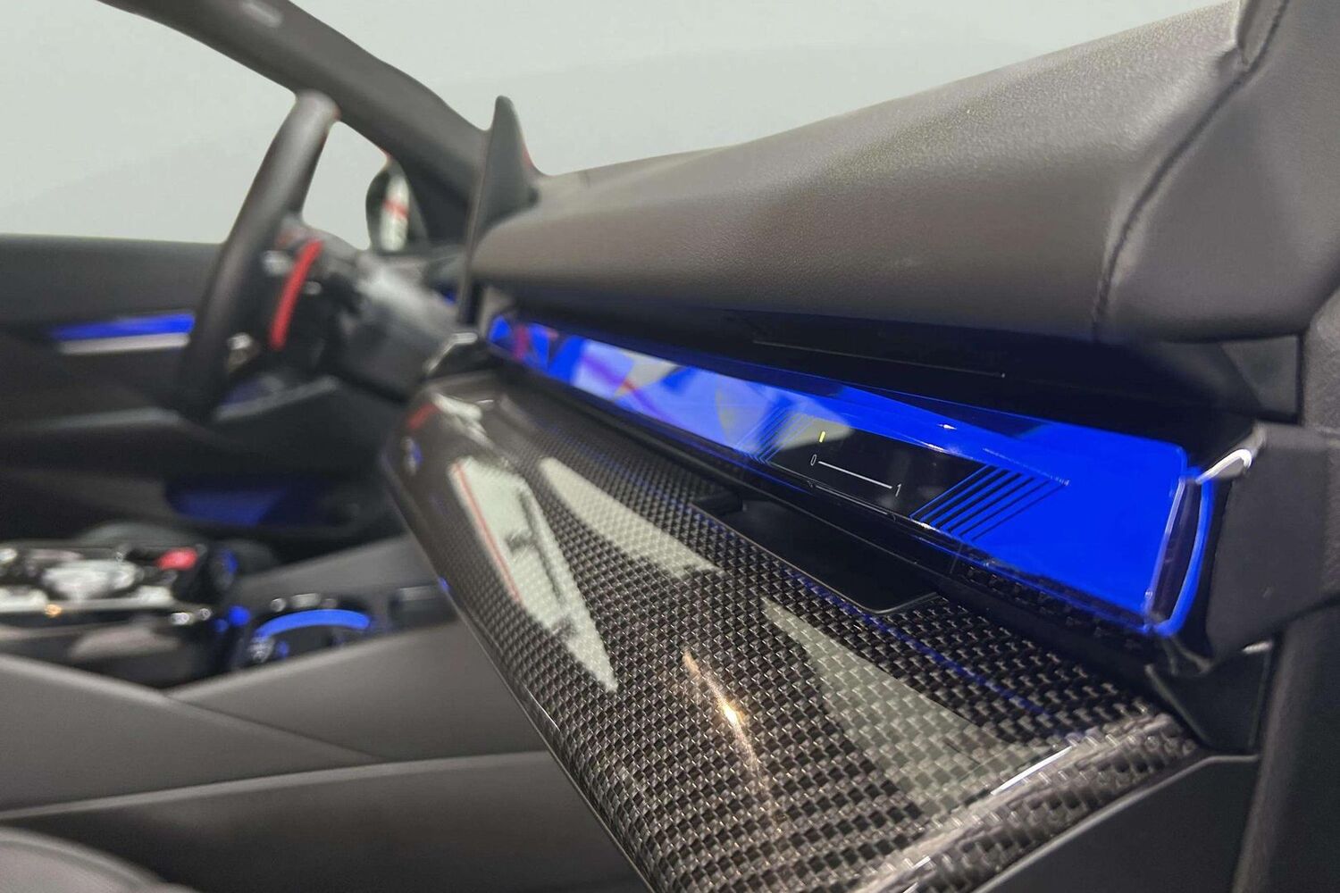 BMW M5 vaihtoauto